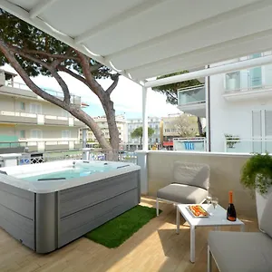 https://prime-blue-suite.emilia-romagnahotels.net