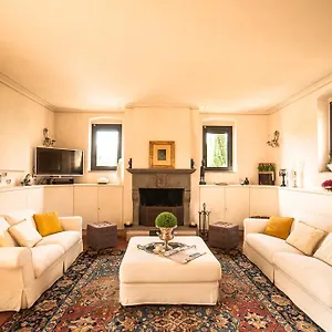 https://podere-la-rondine.it-tuscanyhotel.com